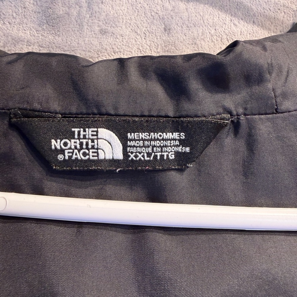The North Face Green Camo Lightweight Hooded Jacket - Picture 5 of 10